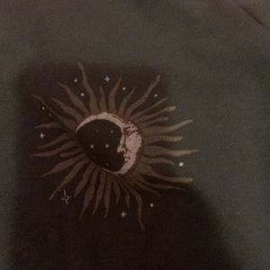 sun/moon sweat shirt worn once.!